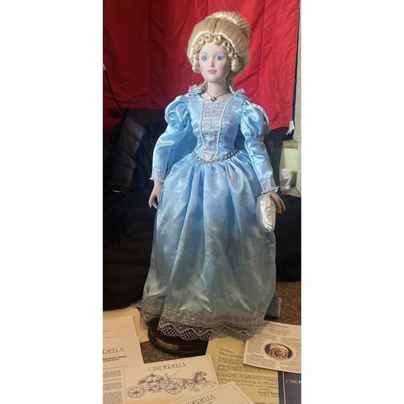 1980's DANBURY MINT 26" CINDERELLA PORCELAIN DOLL +SLIPPER Box Stand Paperwork - Picture 1 of 16